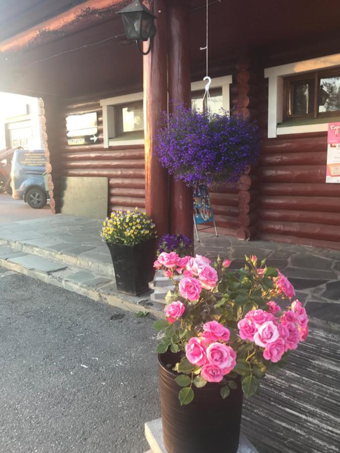 Hotelli Kolari Buitenkant foto